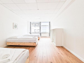RAJ Living - City Center Apartment with 5 Rooms - 10 Min Messe DUS